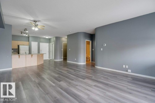 126 4304 139 Avenue, Edmonton, AB - Indoor Photo Showing Kitchen