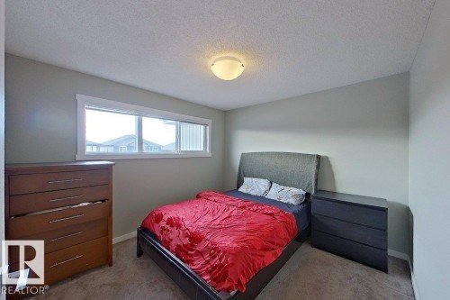 2342 Wonnacott Crescent, Edmonton, AB - Indoor Photo Showing Bedroom