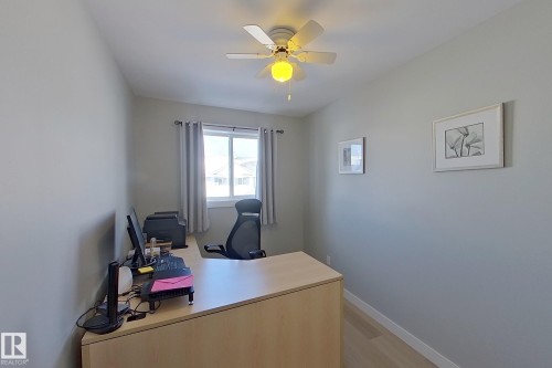 Office area featuring light wood-type flooring and ceiling fan - 121 1 Aberdeen Way, Stony Plain, AB - Indoor Photo Showing Office