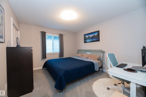 16728 60 Street, Edmonton, AB - Indoor Photo Showing Bedroom