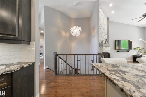 14 Prestige Point(E), Edmonton, AB - Indoor