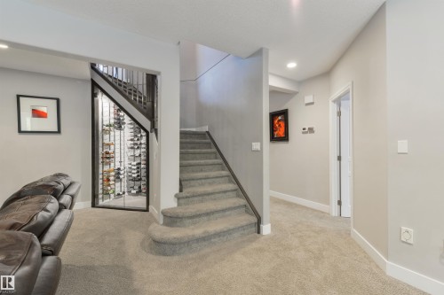 14 Prestige Point(E), Edmonton, AB - Indoor