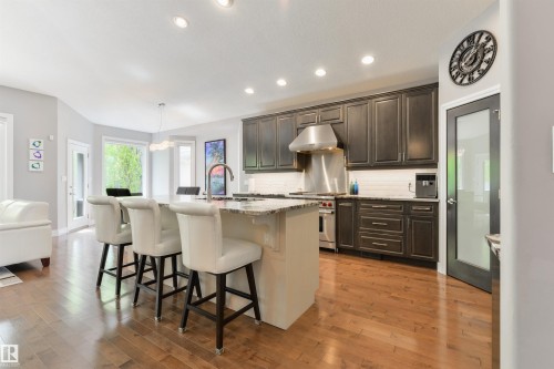 14 Prestige Point(E), Edmonton, AB - Indoor Photo Showing Kitchen With Upgraded Kitchen