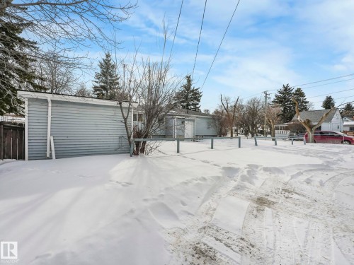 5020 48 Avenue, Leduc, AB - Outdoor