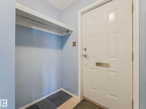 5020 48 Avenue, Leduc, AB - Indoor Photo Showing Other Room