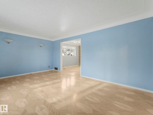 5020 48 Avenue, Leduc, AB - Indoor Photo Showing Other Room
