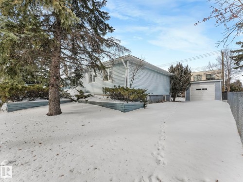 5020 48 Avenue, Leduc, AB - Outdoor