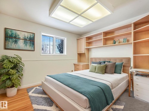 5020 48 Avenue, Leduc, AB - Indoor Photo Showing Bedroom