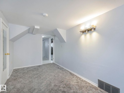 5020 48 Avenue, Leduc, AB - Indoor Photo Showing Other Room