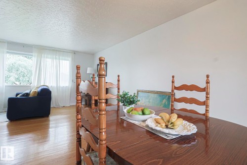 10319 45 Street, Edmonton, AB - Indoor