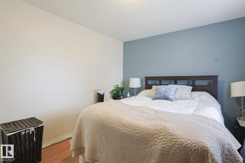 10319 45 Street, Edmonton, AB - Indoor Photo Showing Bedroom