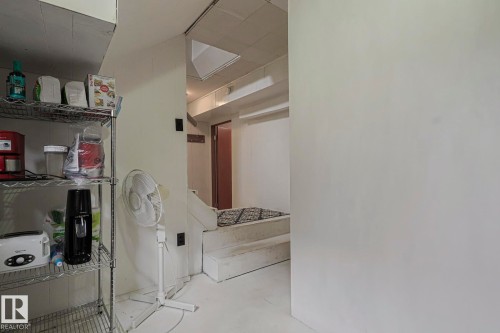 10319 45 Street, Edmonton, AB -  Photo Showing Other Room