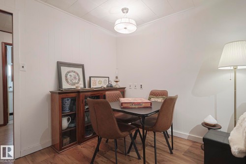 10319 45 Street, Edmonton, AB - Indoor