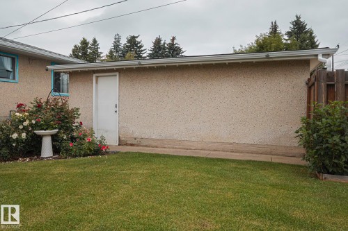 10319 45 Street, Edmonton, AB - Outdoor