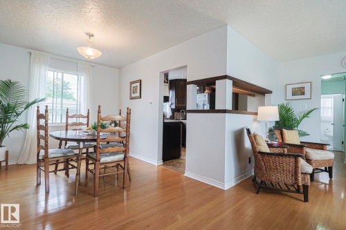 10319 45 Street, Edmonton, AB - Indoor Photo Showing Dining Room