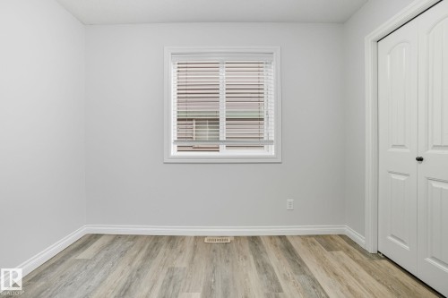 2209 Austin Way, Edmonton, AB - Indoor Photo Showing Other Room