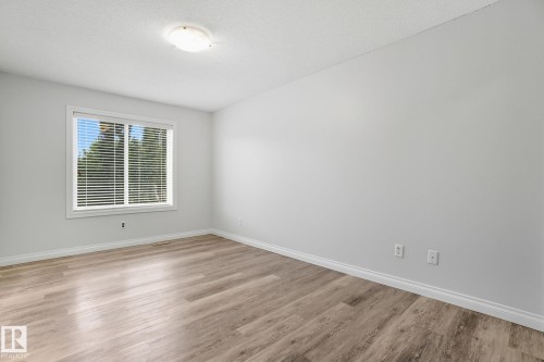2209 Austin Way, Edmonton, AB - Indoor Photo Showing Other Room