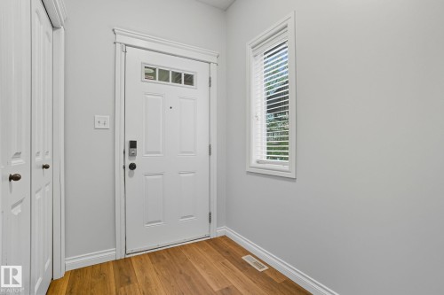 2209 Austin Way, Edmonton, AB - Indoor Photo Showing Other Room
