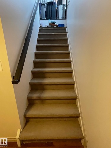 View of stairway - 324 Warwick Road, Edmonton, AB - Indoor Photo Showing Other Room