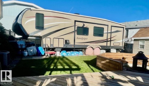 easy access R.V. Parking behind driveway - 324 Warwick Road, Edmonton, AB - Outdoor