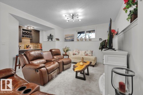 7608 15 Avenue, Edmonton, AB - Indoor Photo Showing Other Room