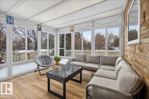 11 Edward Pl, St. Albert, AB - Indoor Photo Showing Living Room