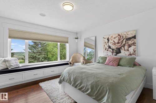 112 Windermere Drive, Edmonton, AB - Indoor Photo Showing Bedroom