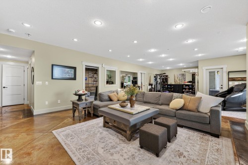 112 Windermere Drive, Edmonton, AB - Indoor Photo Showing Living Room