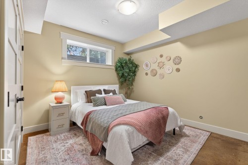112 Windermere Drive, Edmonton, AB - Indoor Photo Showing Bedroom