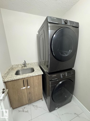 8729 Mayday Lane, Edmonton, AB - Indoor Photo Showing Laundry Room