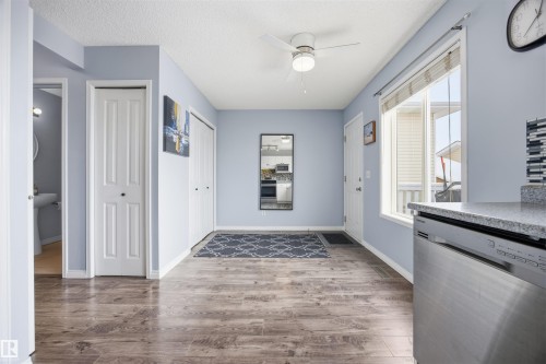 2103 36 Avenue Nw, Edmonton, AB - Indoor Photo Showing Other Room