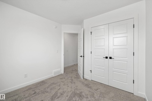 534 176 Avenue, Edmonton, AB - Indoor Photo Showing Other Room
