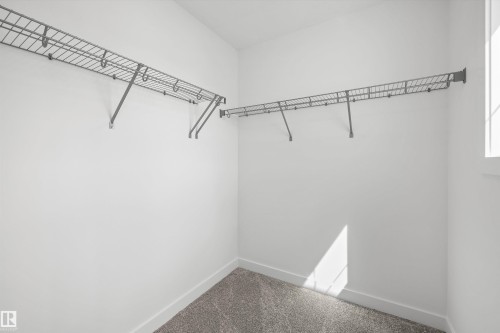 534 176 Avenue, Edmonton, AB - Indoor With Storage