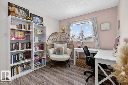 6828 159A Avenue, Edmonton, AB - Indoor Photo Showing Office