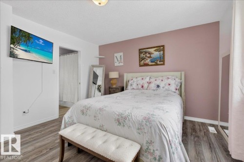 6828 159A Avenue, Edmonton, AB - Indoor Photo Showing Bedroom