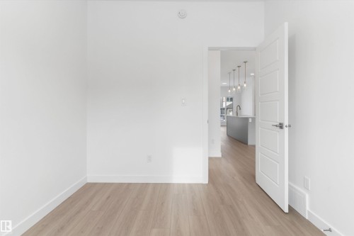 20719 43 Avenue, Edmonton, AB - Indoor Photo Showing Other Room