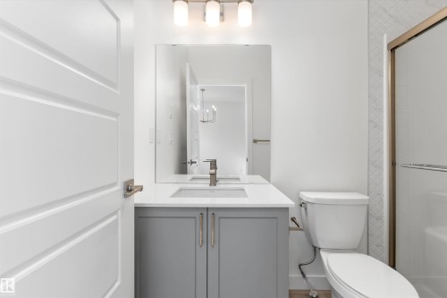 20719 43 Avenue, Edmonton, AB - Indoor Photo Showing Bathroom