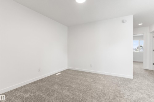 20719 43 Avenue, Edmonton, AB - Indoor Photo Showing Other Room