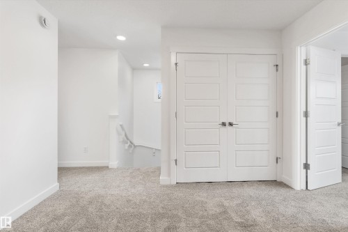 20719 43 Avenue, Edmonton, AB - Indoor Photo Showing Other Room