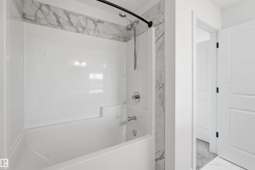 317 Juniper Cove, Leduc, AB - Indoor Photo Showing Bathroom