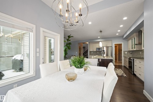 1564 Chapman Way, Edmonton, AB - Indoor Photo Showing Dining Room