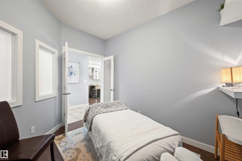 1564 Chapman Way, Edmonton, AB - Indoor Photo Showing Bedroom