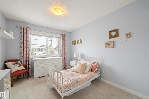 1564 Chapman Way, Edmonton, AB - Indoor Photo Showing Bedroom