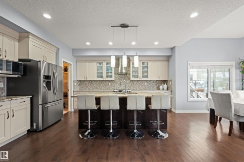 1564 Chapman Way, Edmonton, AB - Indoor