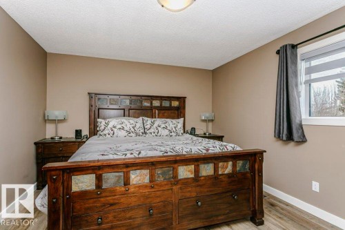 69 Deane Crescent, St. Albert, AB - Indoor Photo Showing Bedroom