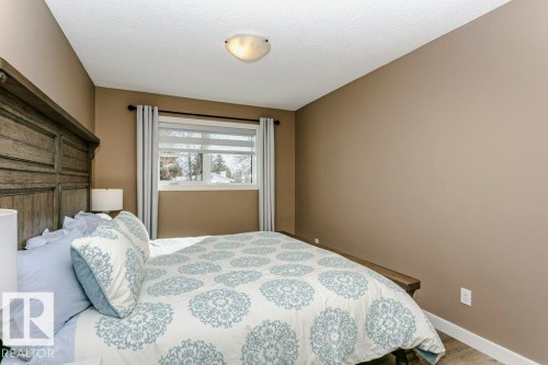 69 Deane Crescent, St. Albert, AB - Indoor Photo Showing Bedroom