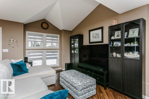 69 Deane Crescent, St. Albert, AB - Indoor Photo Showing Living Room