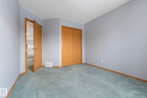 752 Whiston Court, Edmonton, AB - Indoor Photo Showing Other Room