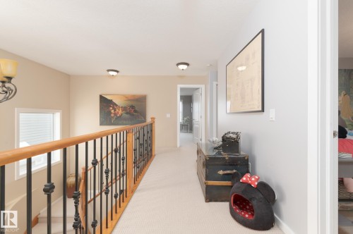 387 Calderon Crescent, Edmonton, AB - Indoor Photo Showing Other Room