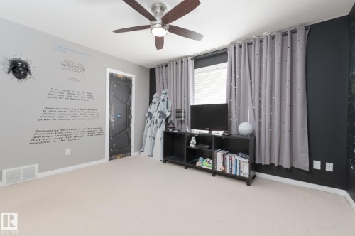 387 Calderon Crescent, Edmonton, AB - Indoor